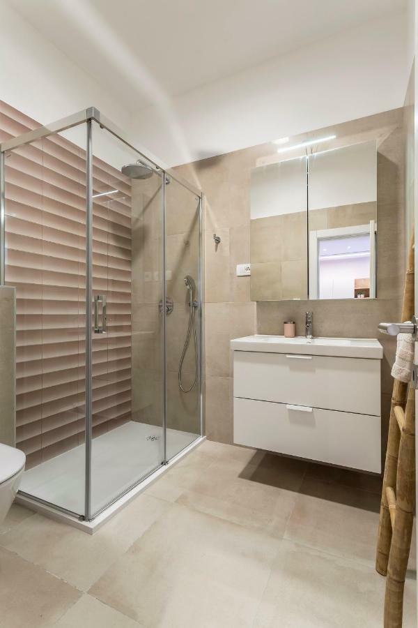 Luxury Apartment With Hot Tub Omiš Eksteriør bilde